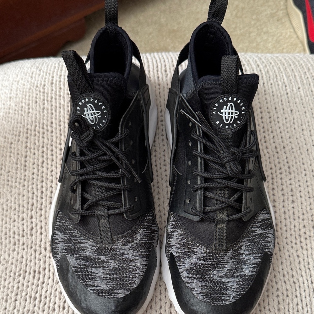 Nike Kids Black and White Athletic Sneakers